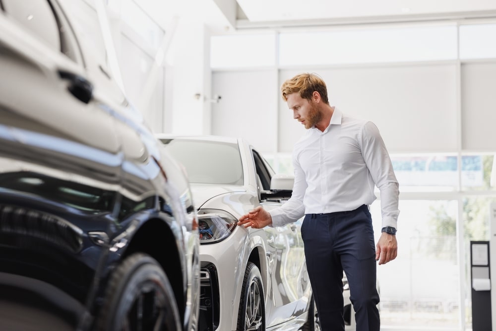 Prueba para comprar un coche Prueba de concesionario